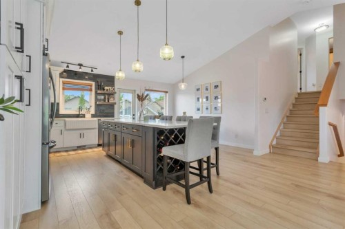 33 Walker Boulevard, Red Deer, AB 