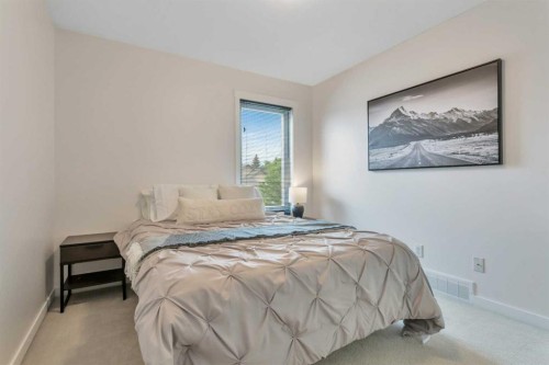 33 Walker Boulevard, Red Deer, AB 