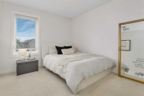 33 Walker Boulevard, Red Deer, AB 