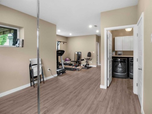 25 Grove Close, Red Deer, AB 