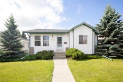 4715 55 Avenue  Lacombe, AB T4L 1T7