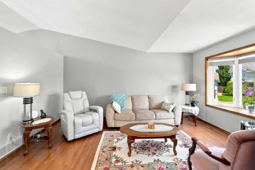 109 Logan Close, Red Deer, AB 