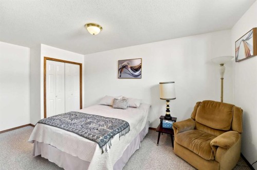 109 Logan Close, Red Deer, AB 