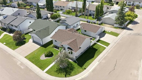 109 Logan Close, Red Deer, AB 