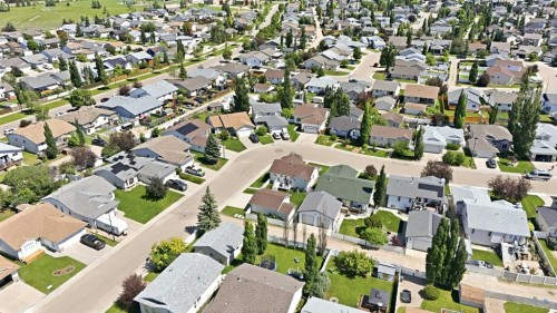 109 Logan Close, Red Deer, AB 