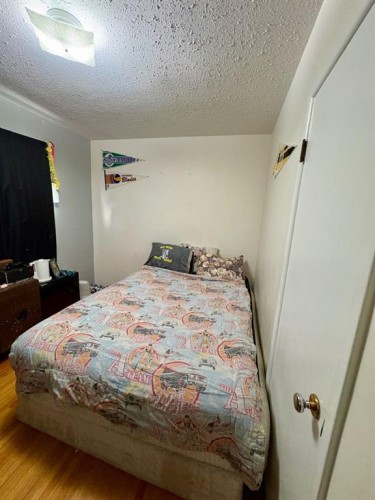 4122 50 Street, Red Deer, AB 