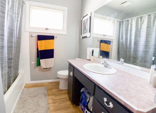 4122 50 Street, Red Deer, AB 