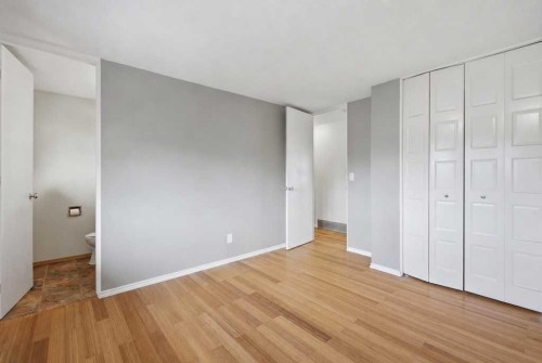 6124 Hamilton Drive, Red Deer, AB - Indoor Photo Showing Other Room