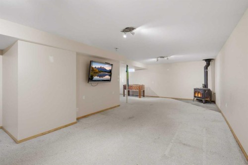 6124 Hamilton Drive, Red Deer, AB - Indoor
