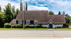 4419 55 Street  Red Deer, AB T4N 2H3