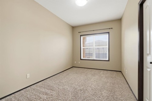 301-3505 51 Avenue, Red Deer, AB - Indoor Photo Showing Other Room