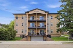 301-3505 51 Avenue Red Deer, AB T4N 4G1