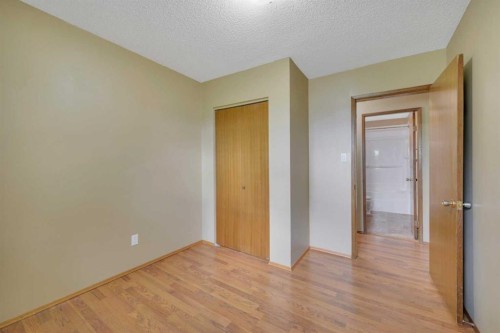 3405 55 Avenue, Red Deer, AB 