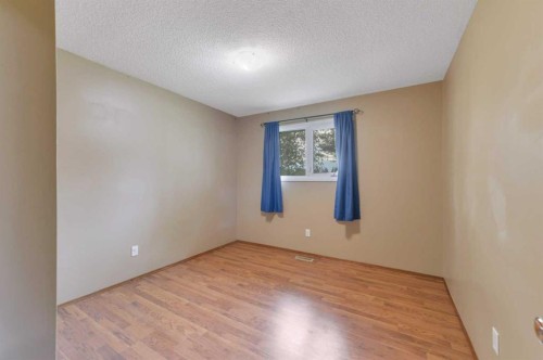 3405 55 Avenue, Red Deer, AB 