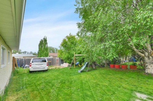 3405 55 Avenue, Red Deer, AB 