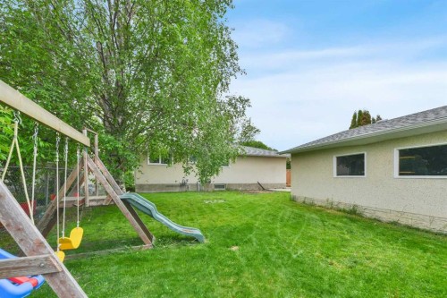 3405 55 Avenue, Red Deer, AB 
