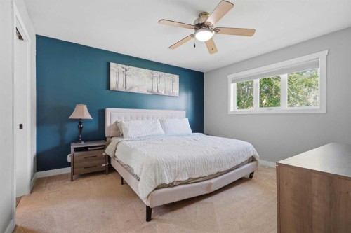 5 Westwood Crescent, Sylvan Lake, AB - Indoor Photo Showing Bedroom