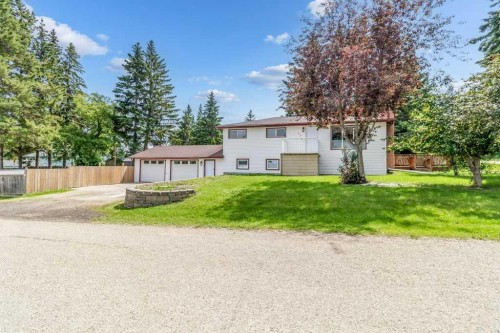 4719 46 Avenue  Sylvan Lake, AB T4S 1L4