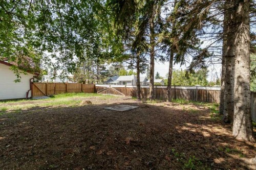 4719 46 Avenue, Sylvan Lake, AB - Outdoor