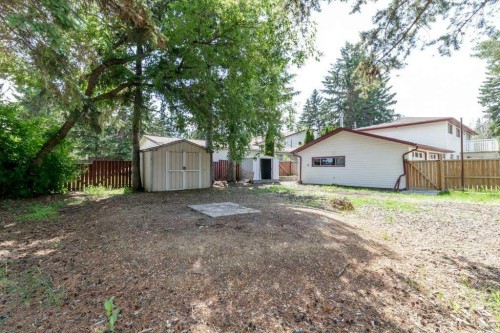 4719 46 Avenue, Sylvan Lake, AB - Outdoor