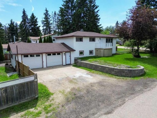 4719 46 Avenue, Sylvan Lake, AB - Outdoor