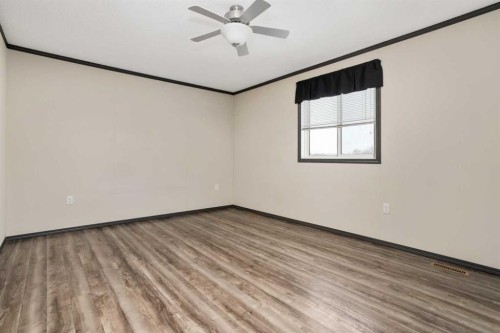 48040 Range 212 Road, Rural Camrose County, AB - Indoor Photo Showing Other Room