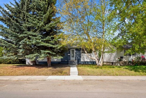 4410 40A Avenue, Red Deer, AB 