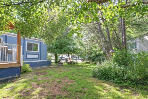 #8 48A Street Close, Alix, AB - Outdoor