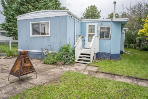 #8 48A Street Close, Alix, AB - Outdoor