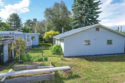 #8 48A Street Close, Alix, AB - Outdoor