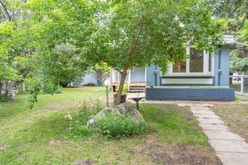 #8 48A Street Close, Alix, AB - Outdoor