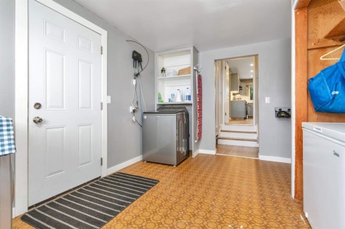 5215 52 Avenue, Eckville, AB - Indoor