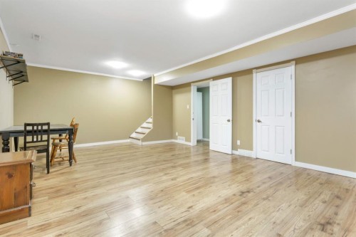 5215 52 Avenue, Eckville, AB - Indoor