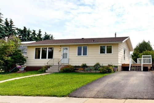 4111 61 Street  Stettler, AB T4K 1H1