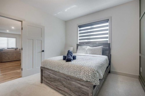3-5324 49 Avenue, Lacombe, AB - Indoor Photo Showing Bedroom