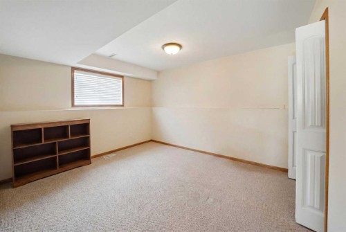 628 Lancaster Drive, Red Deer, AB 