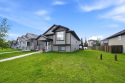 628 Lancaster Drive Red Deer, AB T4R 0H1