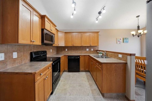 628 Lancaster Drive, Red Deer, AB 