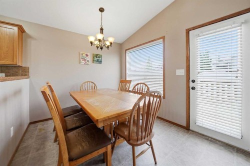 628 Lancaster Drive, Red Deer, AB 