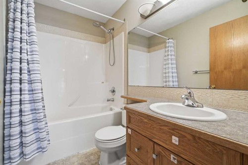 22 Lanterman Close, Red Deer, AB 
