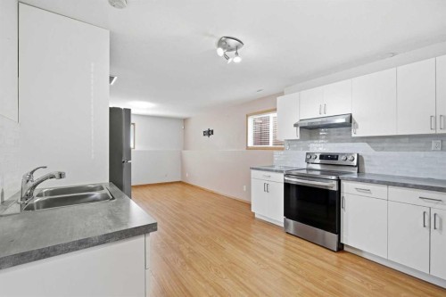 22 Lanterman Close, Red Deer, AB 
