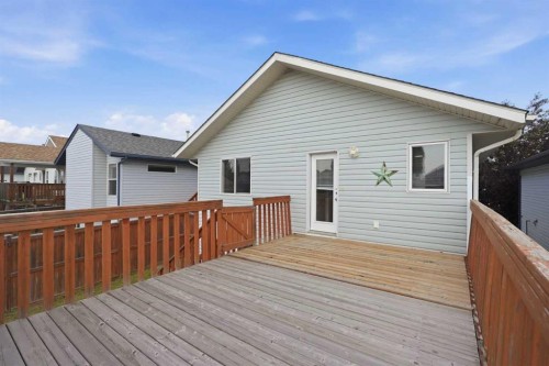 22 Lanterman Close, Red Deer, AB 