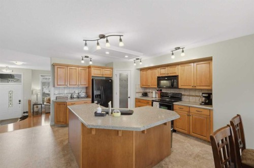 40 Emily Crescent, Lacombe, AB 