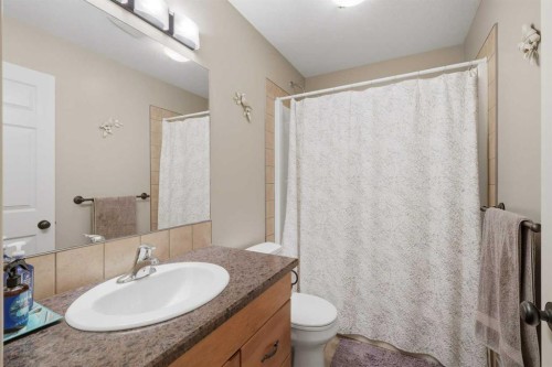 40 Emily Crescent, Lacombe, AB 