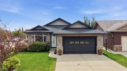 40 Emily Crescent  Lacombe, AB T4L 0A5