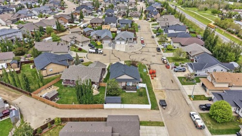 40 Emily Crescent, Lacombe, AB 
