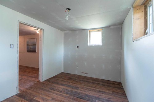 4645 47 Street, Red Deer, AB - Indoor Photo Showing Other Room