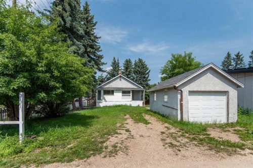 4645 47 Street, Red Deer, AB - Outdoor