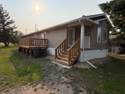 2 6205 54 Street Ponoka, AB T4J 1M5