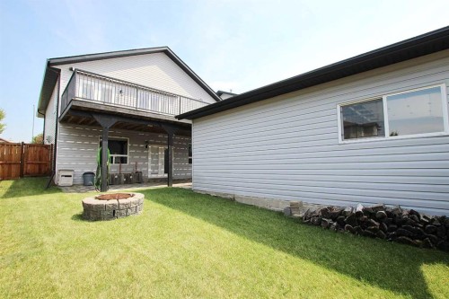 76 Lakeway Boulevard, Sylvan Lake, AB 